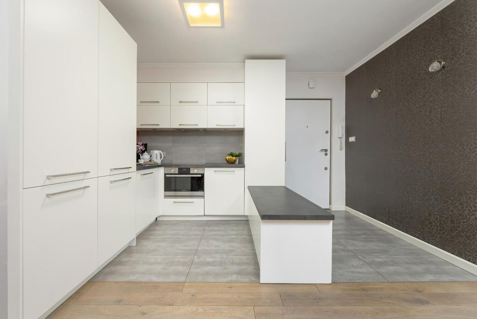 Apartament Near Metro Swietokrzyska By Renters