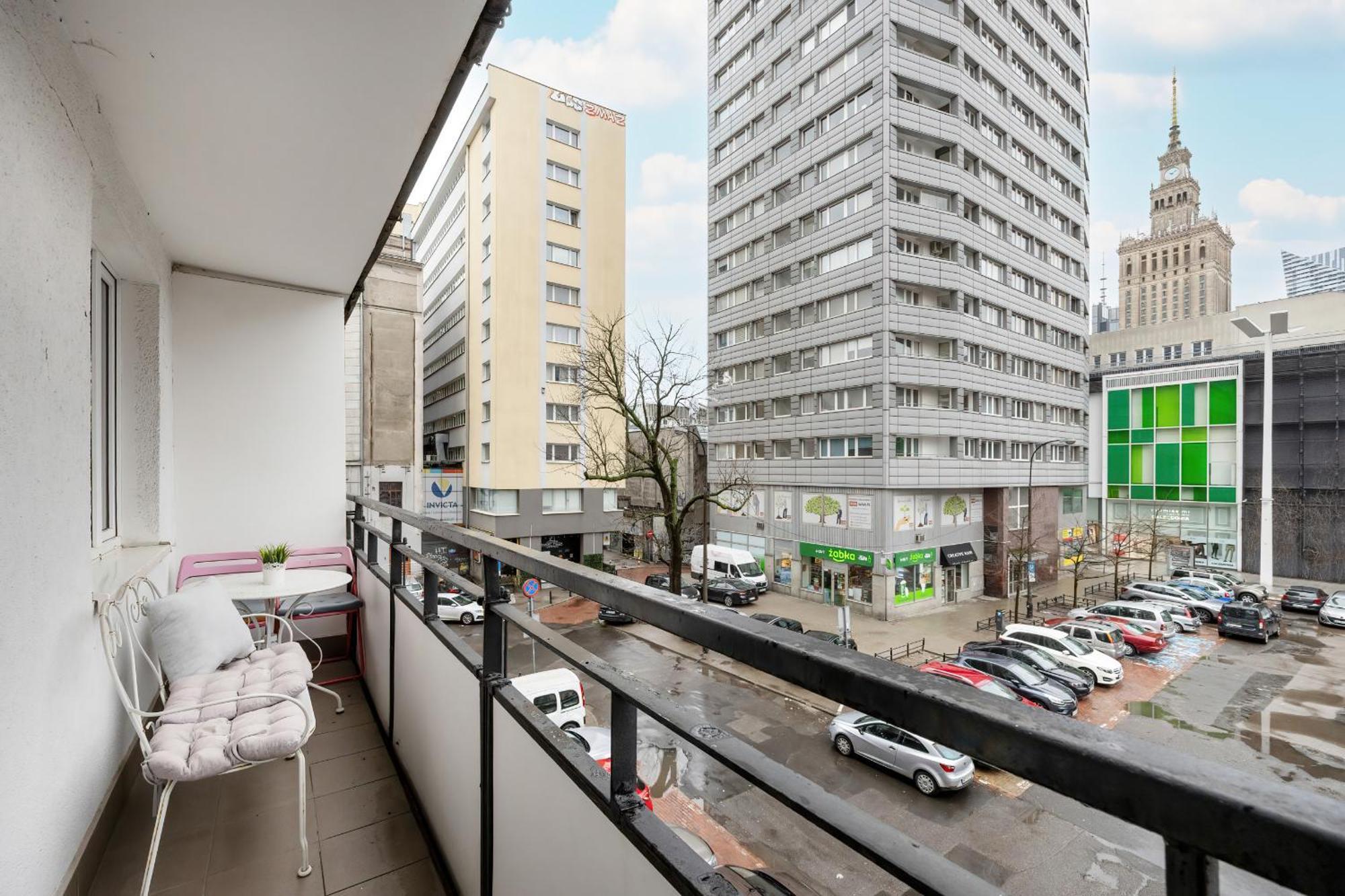 Near Metro Swietokrzyska By Renters Apartament *